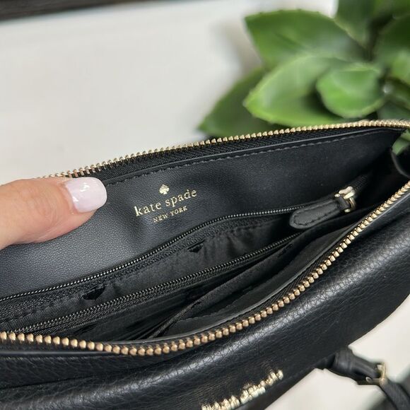 Kate Spade New York Leila genuine, leather Crossbody shoulder clutch handbag - Picture 12 of 12